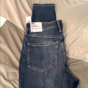 Old navy rockstar super skinny jeans size 2